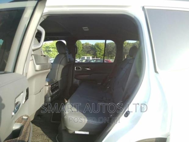 New Toyota Land Cruiser 2021 Pearl - thumbnail 9