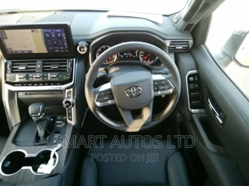New Toyota Land Cruiser 2021 Pearl