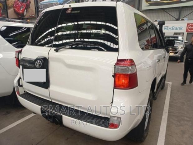 Toyota Land Cruiser 2016 White - thumbnail 3