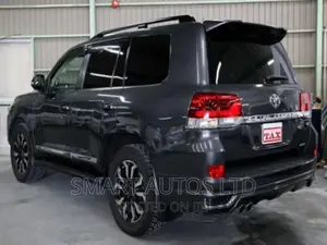 Toyota Land Cruiser 2016 Gray
