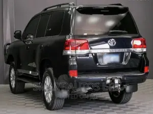 Toyota Land Cruiser 2016 Black