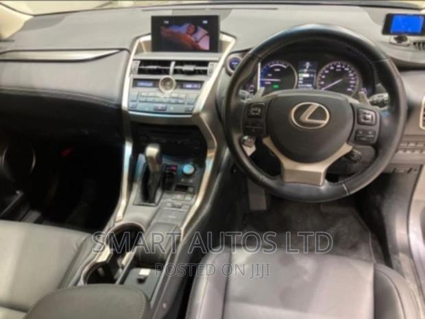 Lexus NX 300h 2017 Blue - thumbnail 3