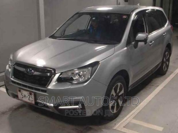 Subaru Forester 2017 Silver - thumbnail 3