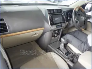 Toyota Land Cruiser Prado 2019 Blue