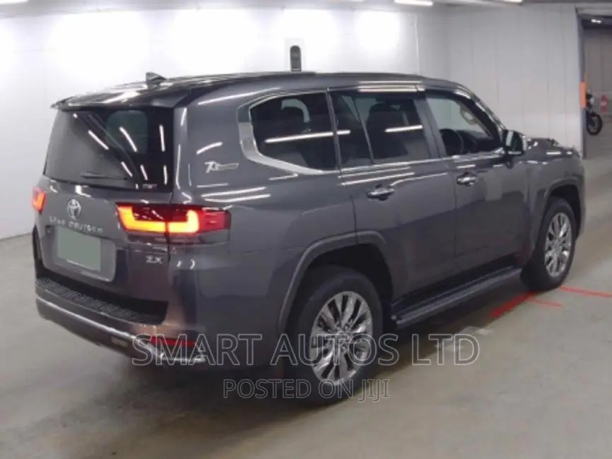 New Toyota Land Cruiser 2022 Gray