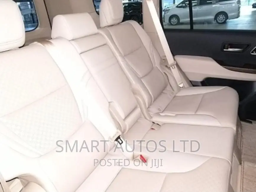 New Toyota Land Cruiser 2022 Gray