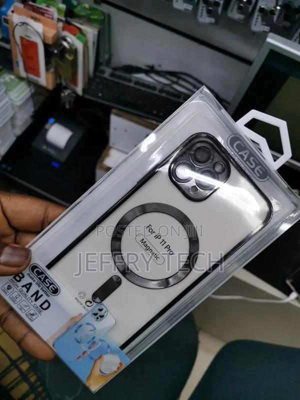 Magsafe Silicone Protective Cover for iPhone 11 Pro - thumbnail 3