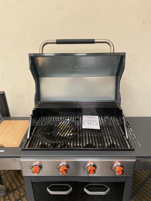 4 Burner BBQ Grill With Hot Plate - thumbnail 2