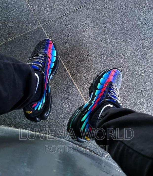 Nike TN Sneakers