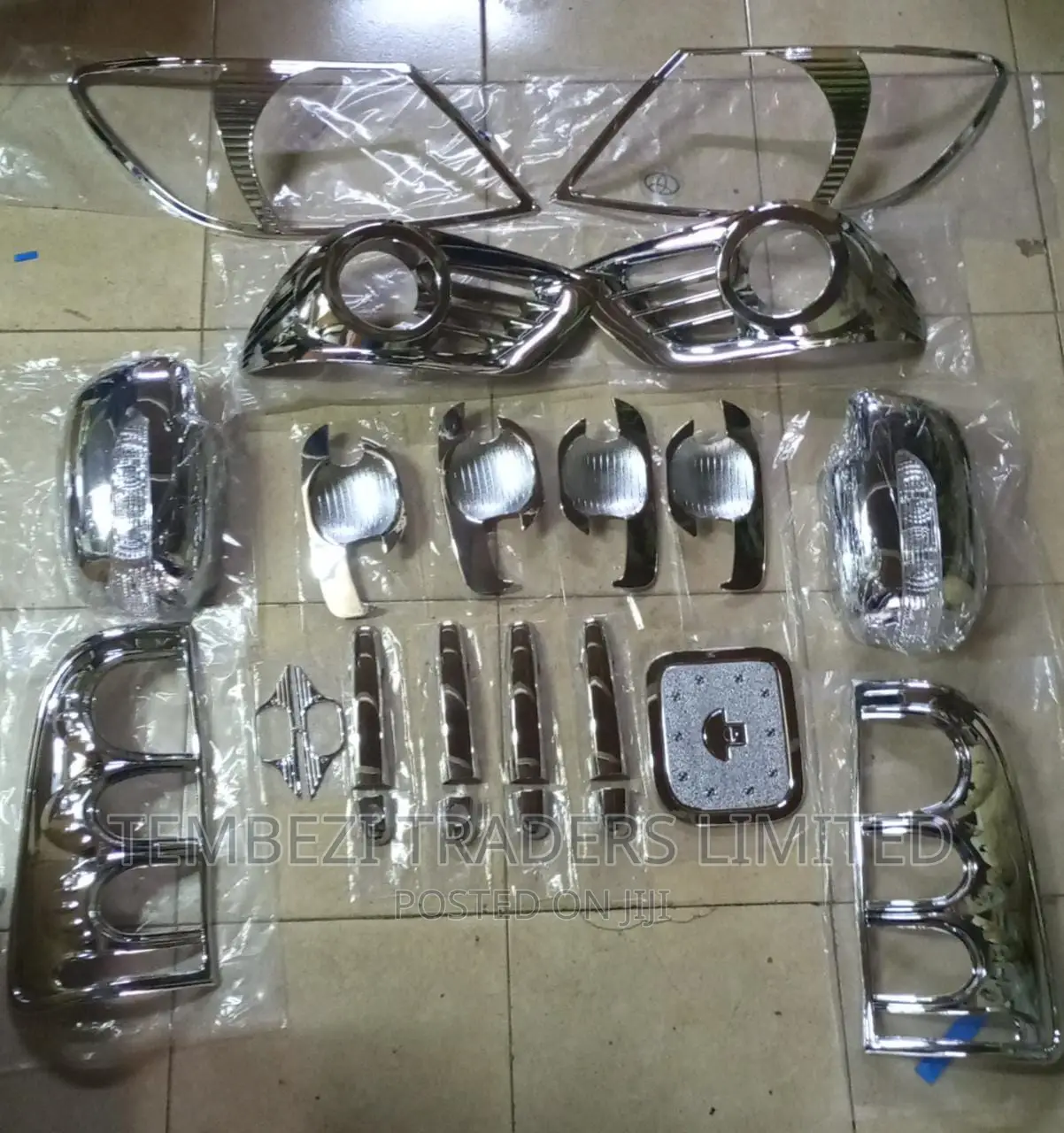 Chrome Kit Hilux Vigo 2005-2009 Model