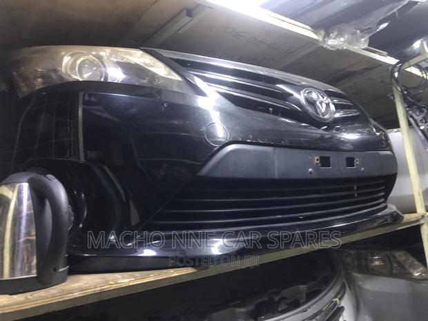 Toyota Avensis 2015 Nosecut
