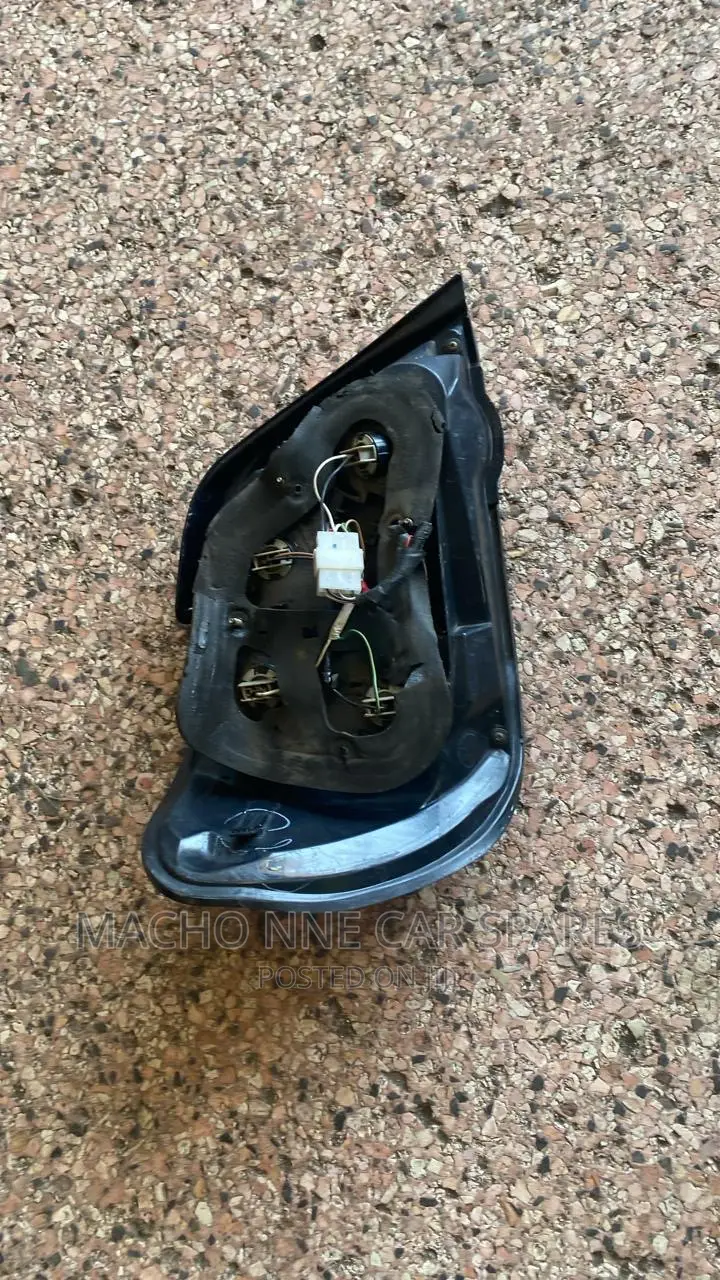 Subaru Impreza N10 Saloon Taillight