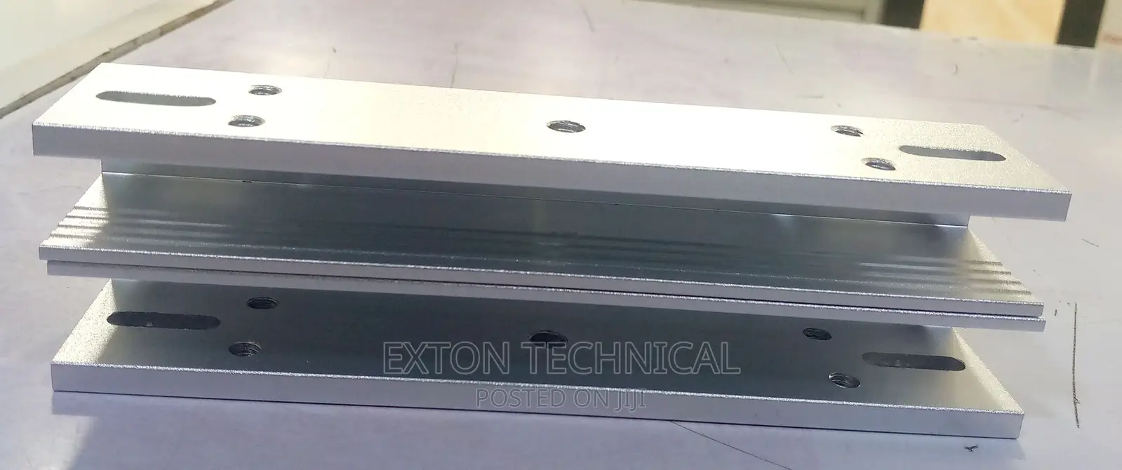 U Bracket for Glass Door