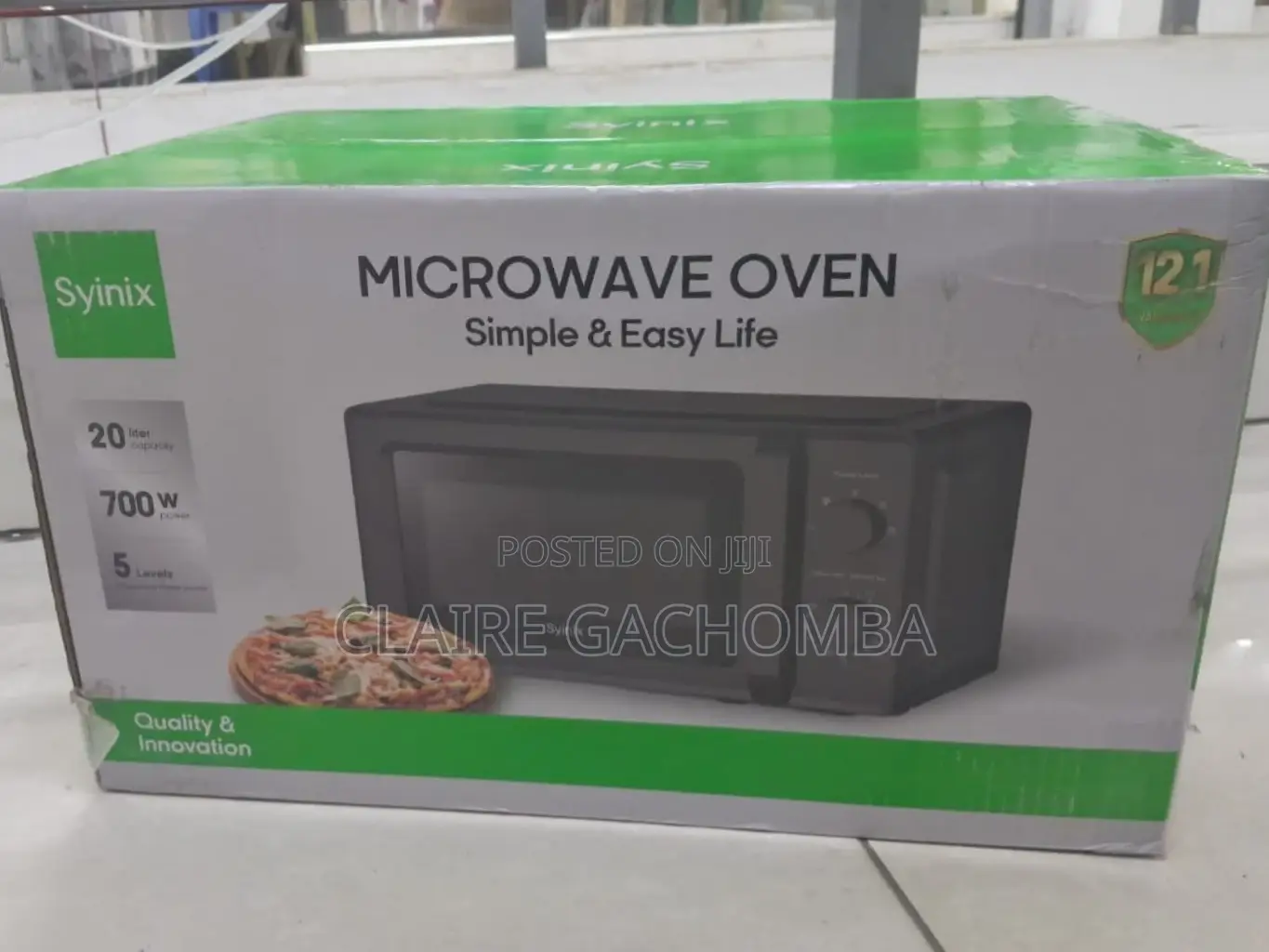 Black Synix 20 Litres Microwave Oven