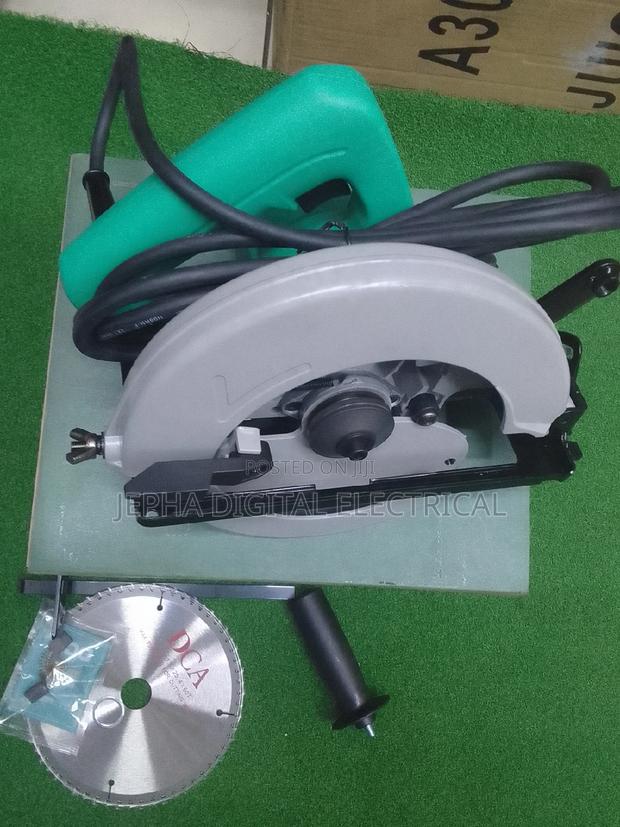 DCA Circular Saw (Quality)