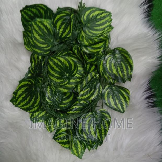 Artificial Green Hanging - thumbnail 2