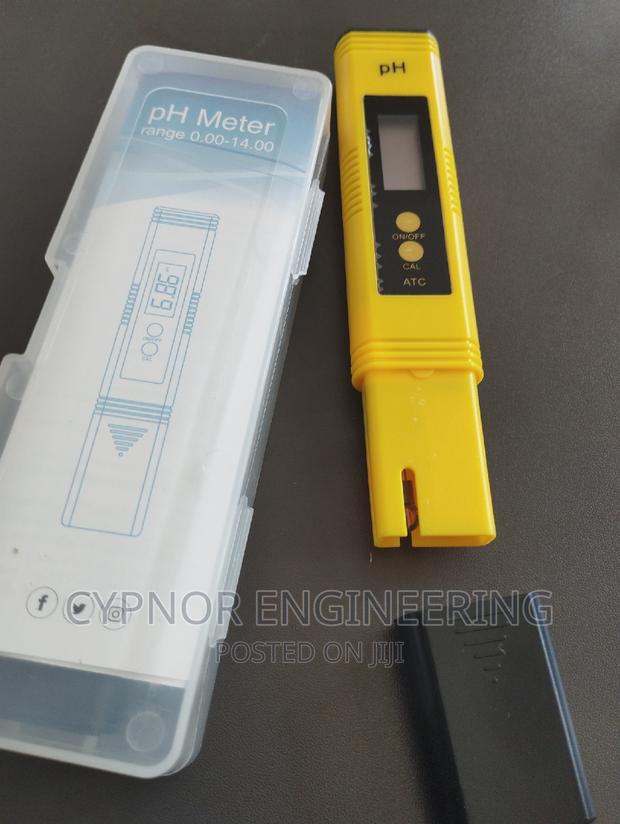 Lab Use Ph Meter - main view
