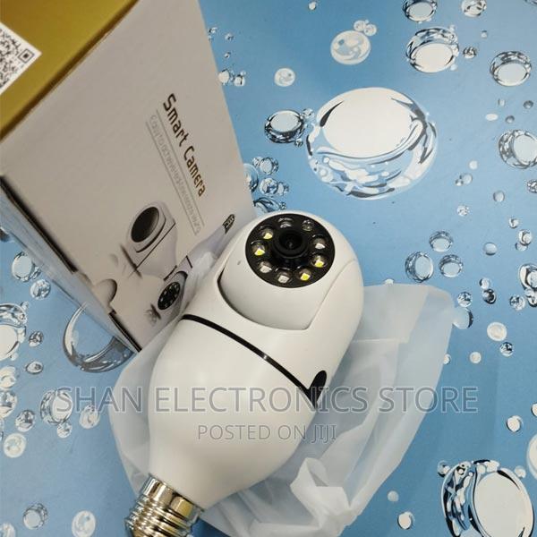 PTZ Bulb Shape_indoor 360° Smart Home Security Camera - main view