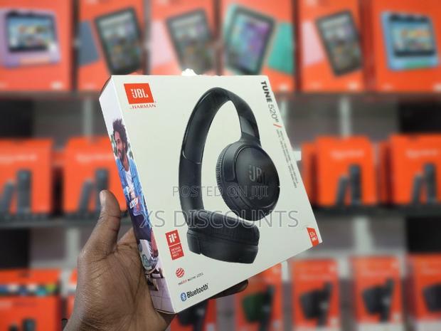 JBL Tune 520 Wireless Headphones