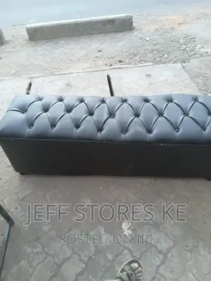 Comfortable 3 Seater Waiting Bench