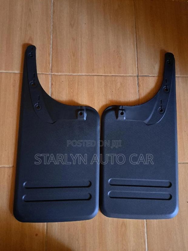 Mudflaps Hilux Vigo 2wd Long