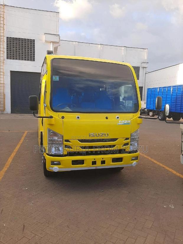 33 Seater 2024 New School Bus - thumbnail 2