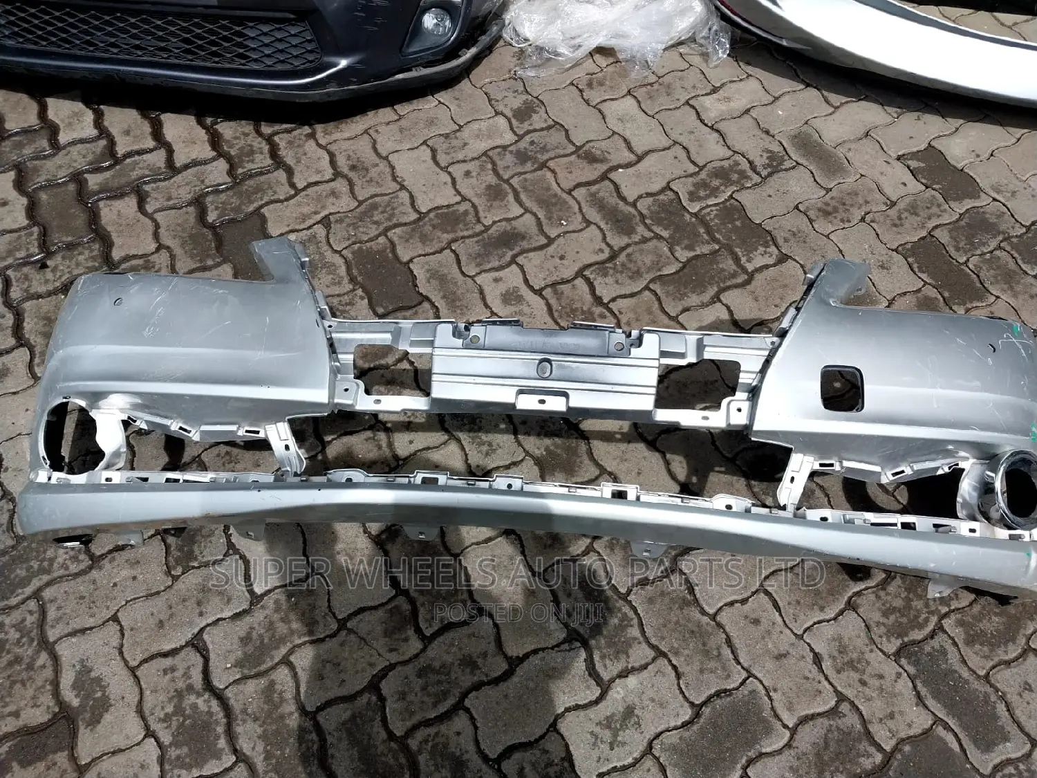 Front Bumper Crown 2015