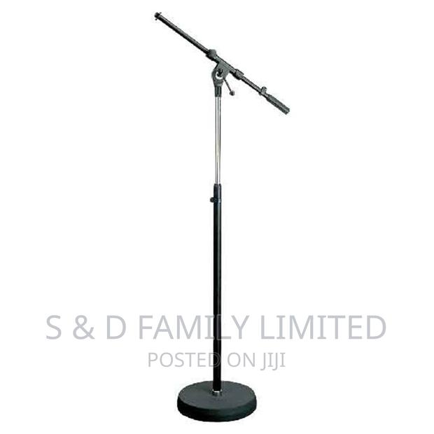 Soundking Dd085 Microphone Stand With Round Base