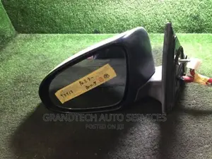 Toyota Porte Side Mirror Available