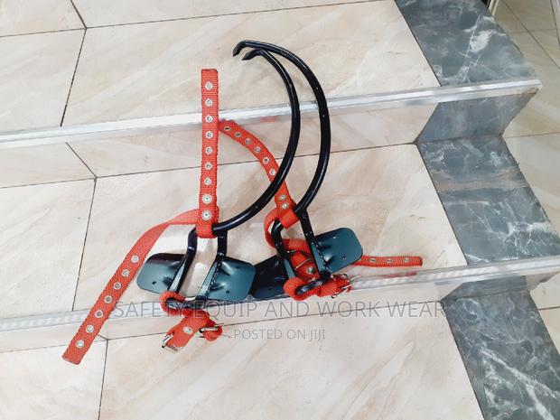 Available Wooden Pole Climbers At Best Price