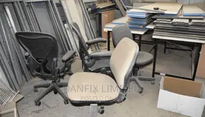 Office Chair Sinking Down When You Sit On