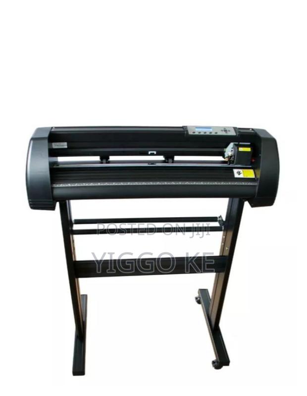 Quick Sale 2ft Normal Cutting Plotters - thumbnail 2