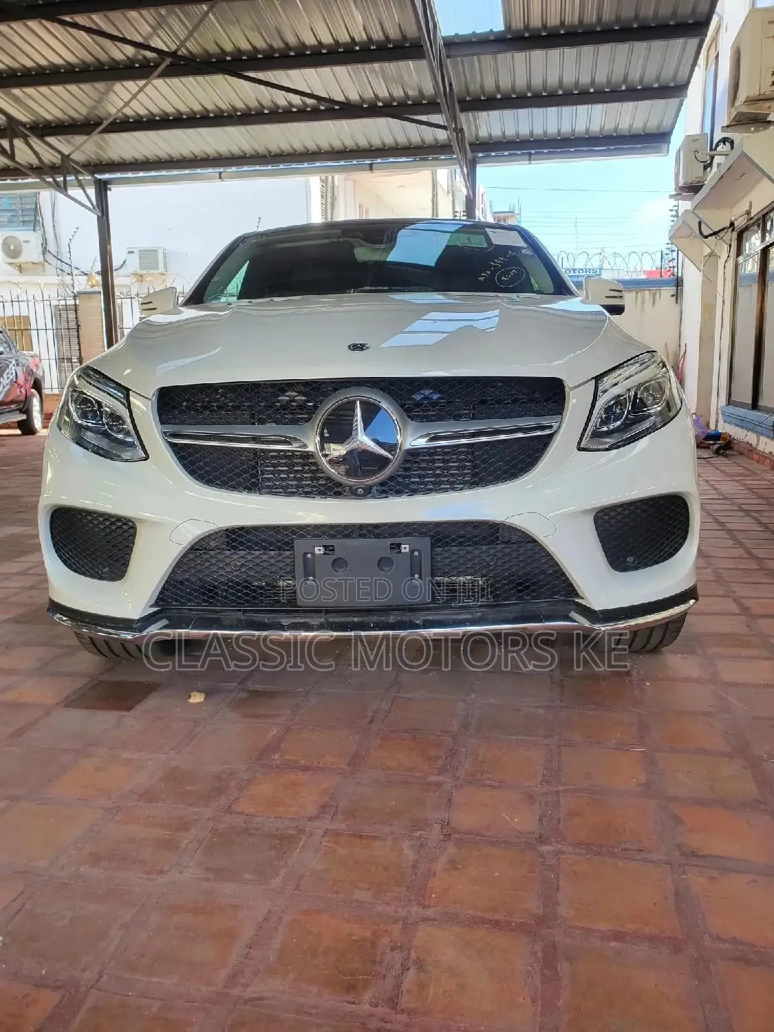 Mercedes-Benz GLE-Class GLE 350d 4MATIC 2018 White