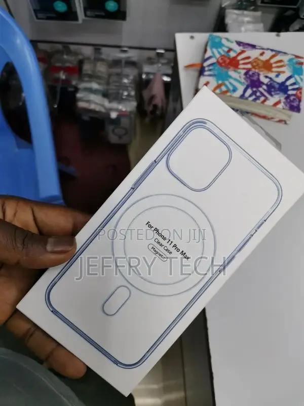 Smart Clear Case for iPhone 11 Pro Max With Magsafe - Anti-S