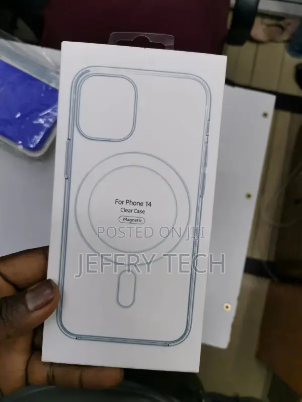0917 Magnetic Clear Case for iPhone 14