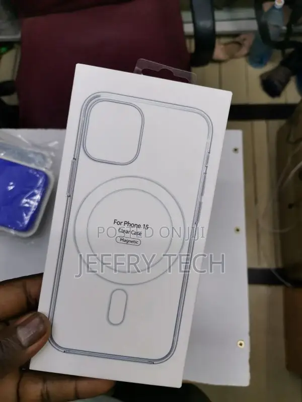 Flexiguard Magsafe Transparent Case for iPhone 15
