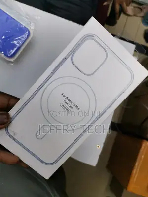 iPhone 15 PLUS Magsafe Phone Case - Clear