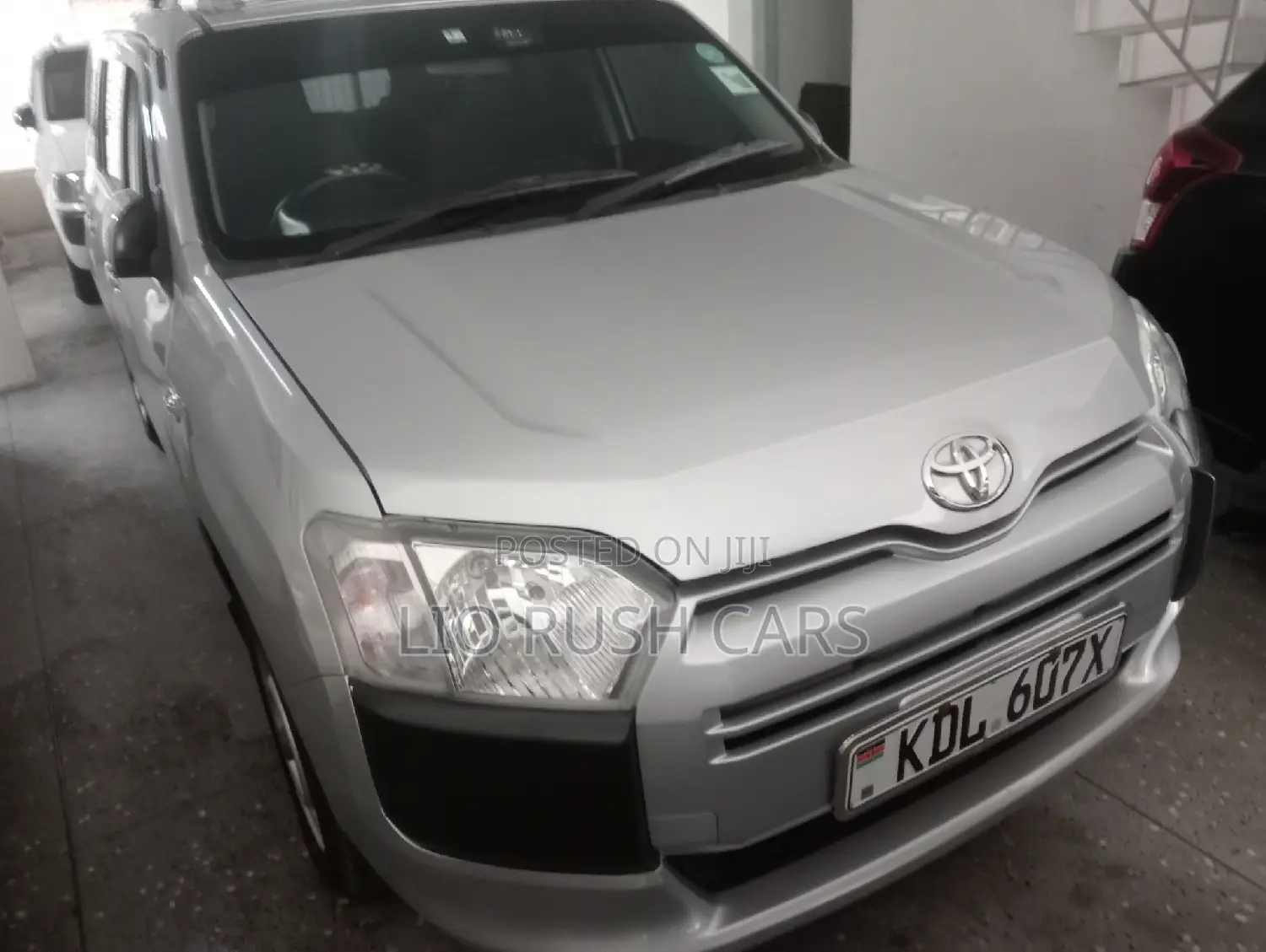 Toyota Probox 2018 Silver