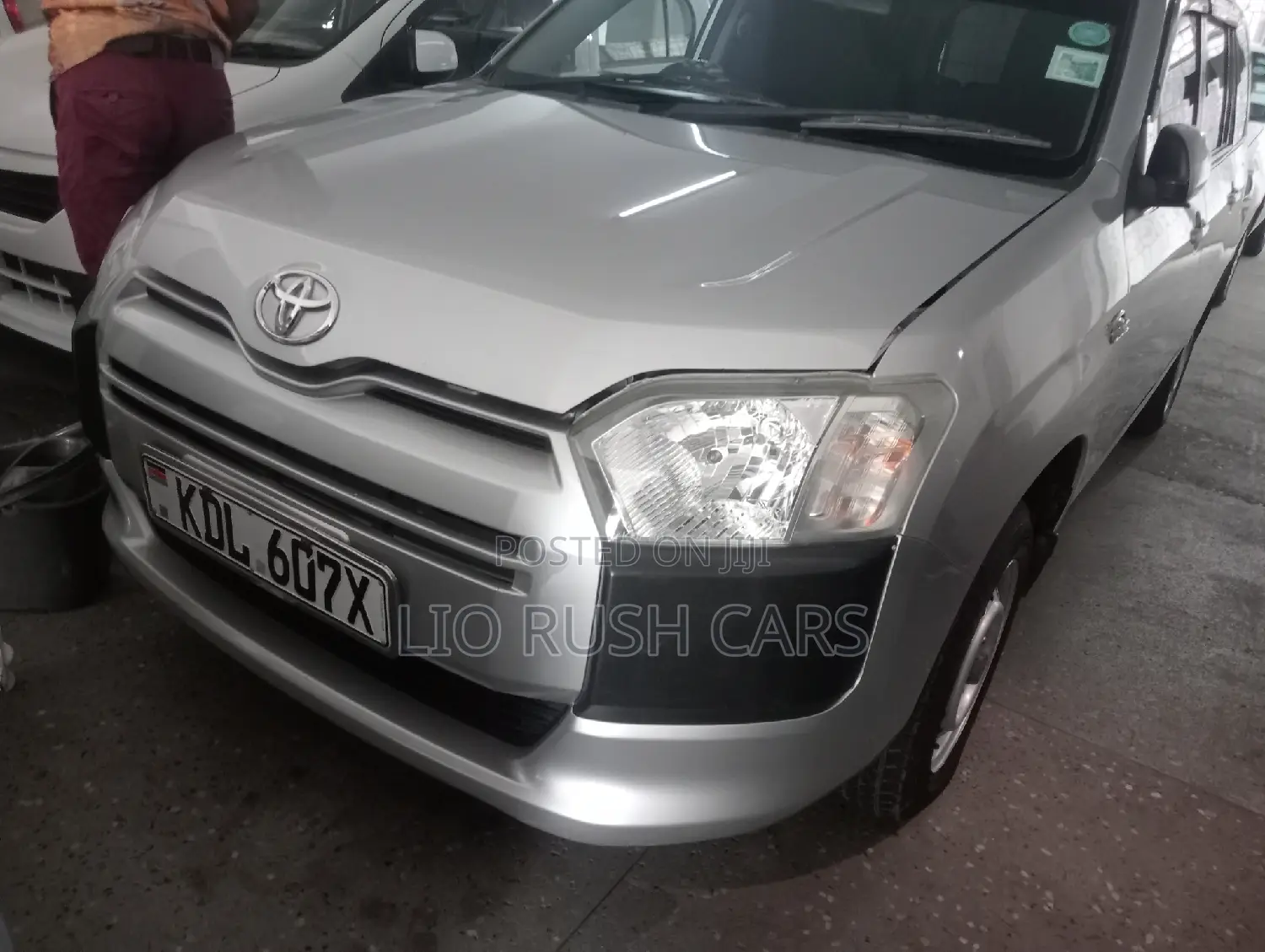 Toyota Probox 2018 Silver