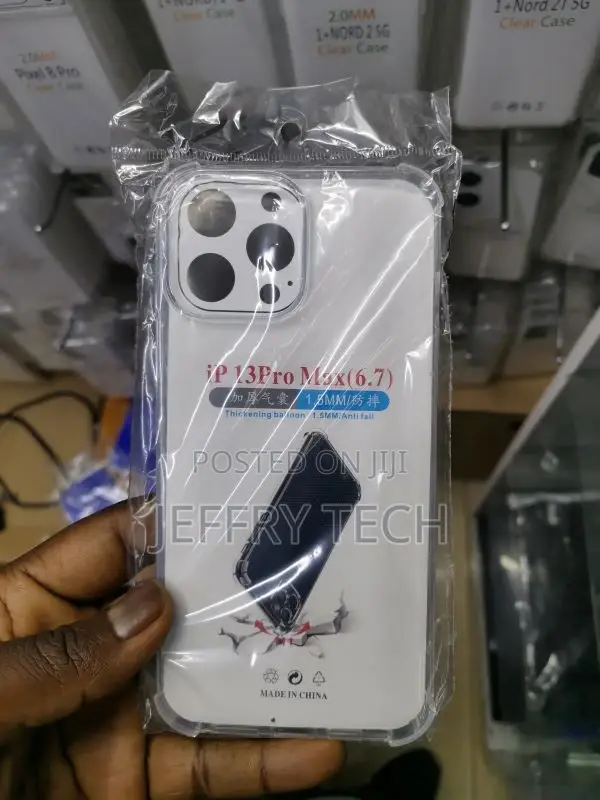 iPhone 13 Pro Max Cover - Soft Shockproof Silicone Transpar