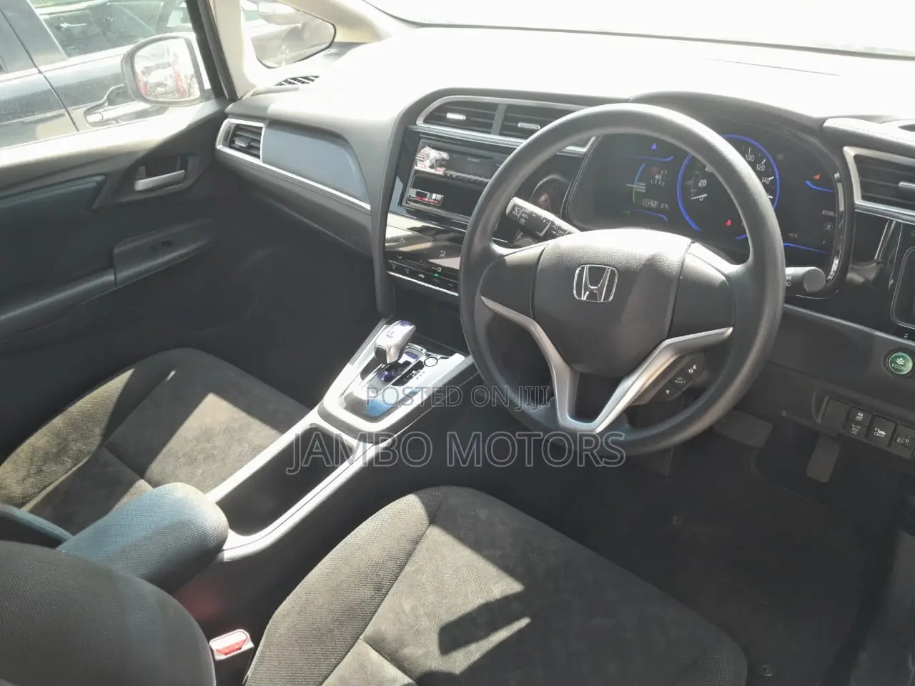 Honda Fit Shuttle 1.5 Hybrid 2WD 2017 White