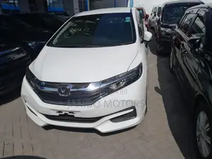 Honda Fit Shuttle 1.5 Hybrid 2WD 2017 White