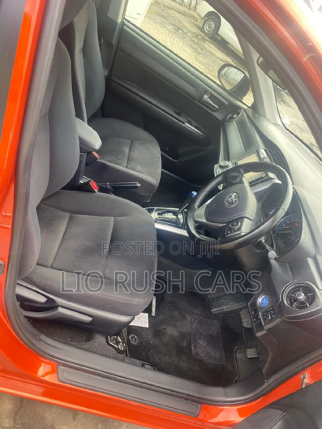 Toyota Corolla Fielder 2017 Orange