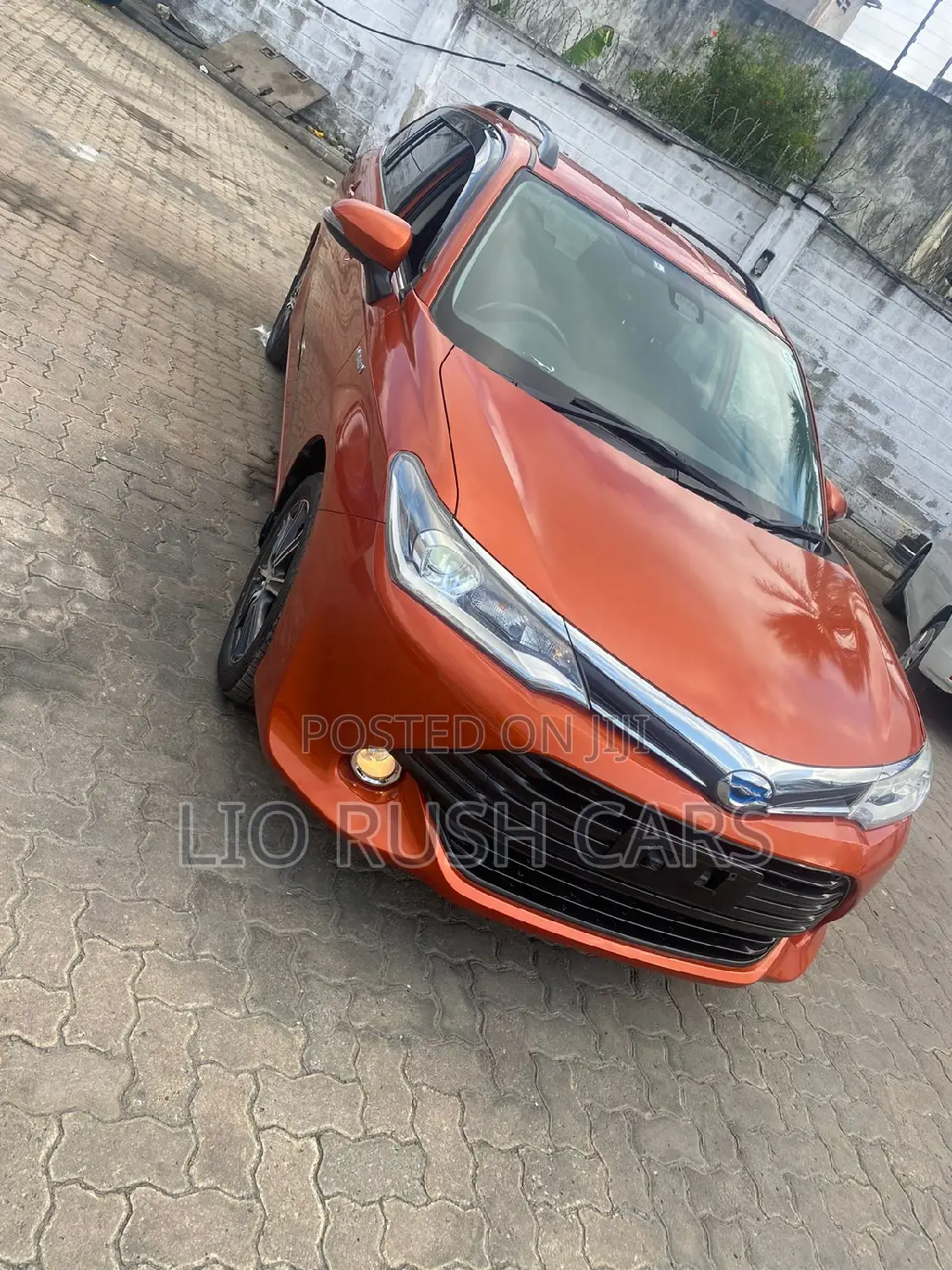 Toyota Corolla Fielder 2017 Orange