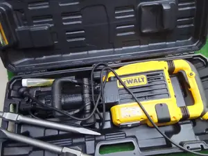 Dewalt Hard Lock Demolition Hammer