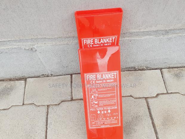 Fire Blanket/ Emergency