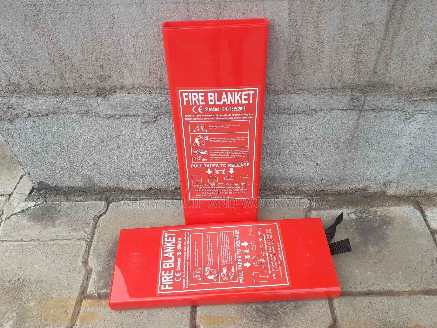 Available Flame Retardant Fire Blanket