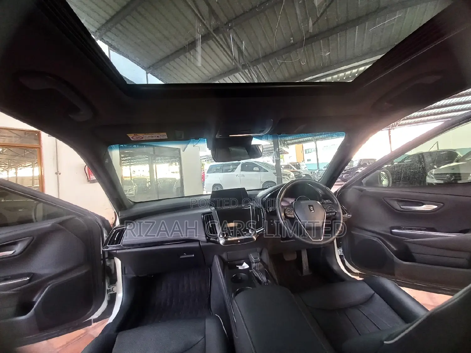 Toyota Crown 2019 White