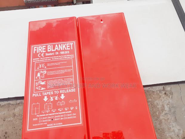 Fire Blanket- Easy To Store - thumbnail 2