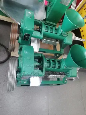Screw Oil Pressing -Milano Brand 1.5tonne Production